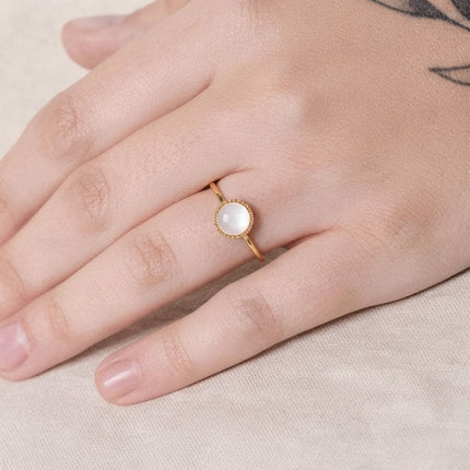 Bague pierre de lune et plaquée or