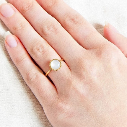 Bague pierre de lune et plaquée or